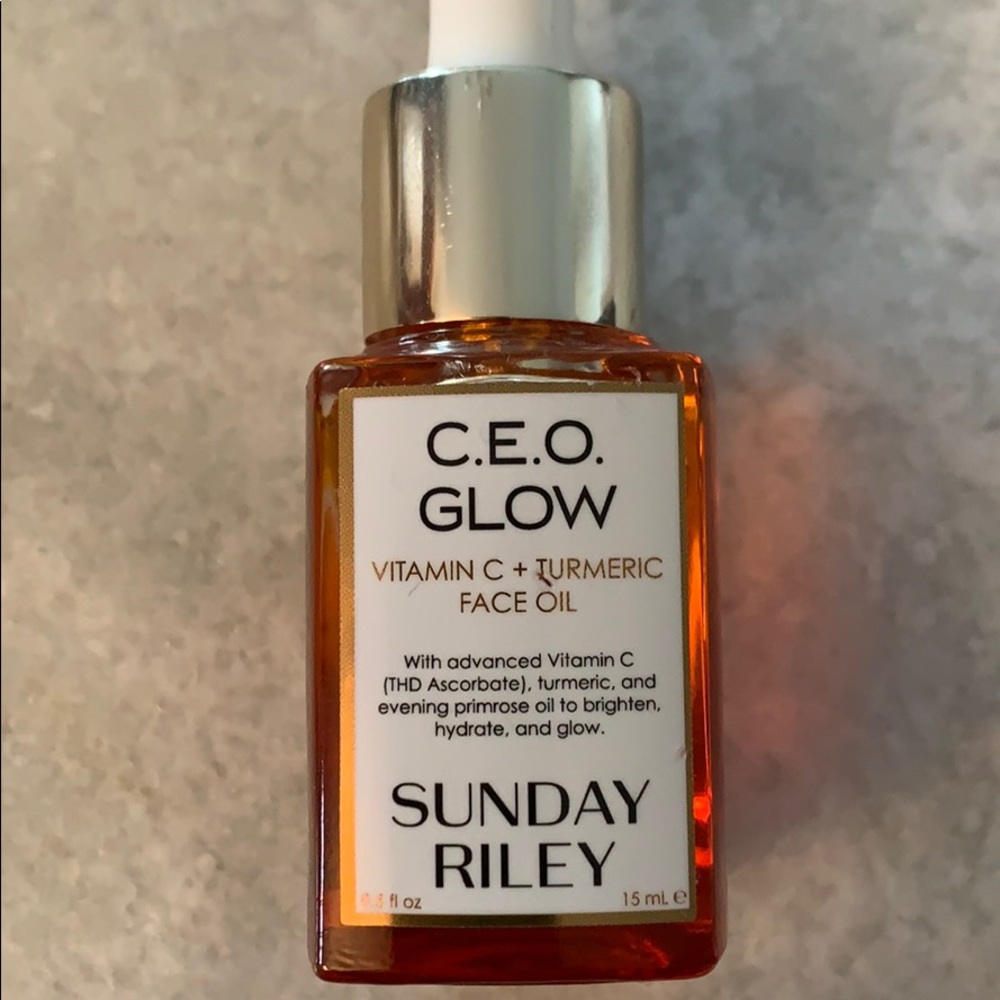 CEO glow face oil
